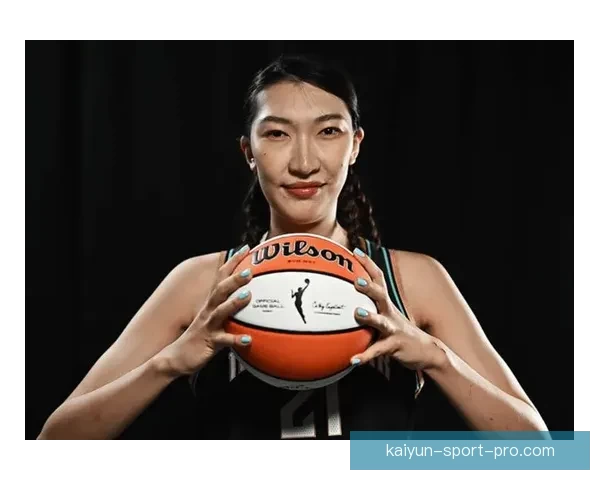韩旭重返WNBA努力中 曾效力纽约自由人并专注个人成长